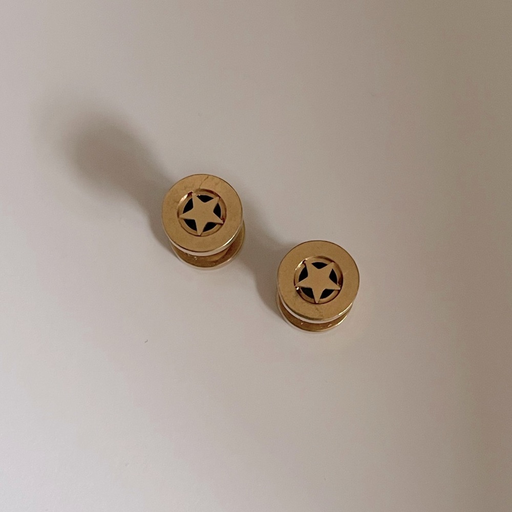 Gold tone surgical steel star 2g tunnels earrings body jewelry